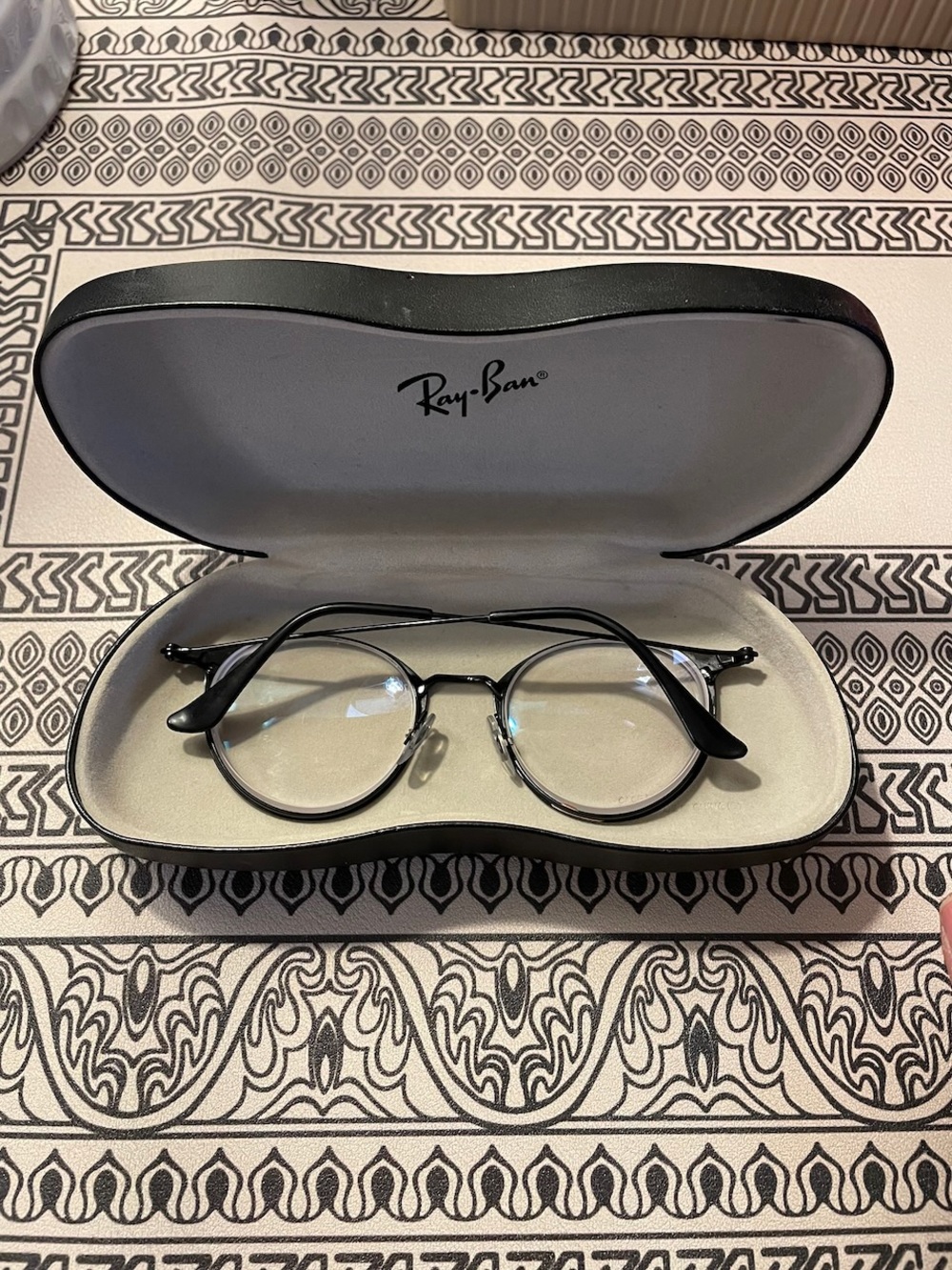 Ray-Ban Black Round Metal Glasses frame